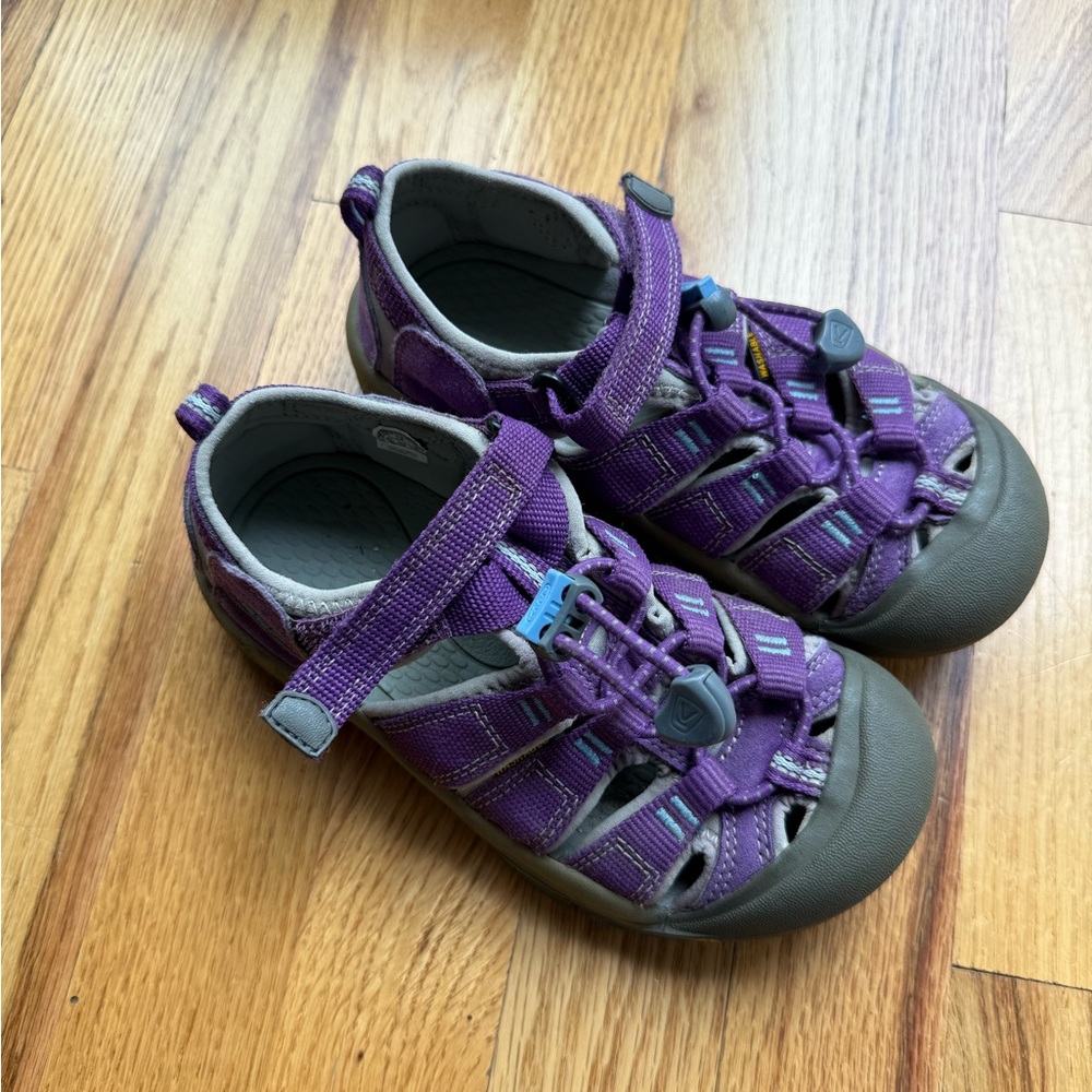 Kids KEEN shoes